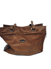 Load image into Gallery viewer, Purse - Size L
