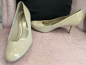 Shoes - Size 11