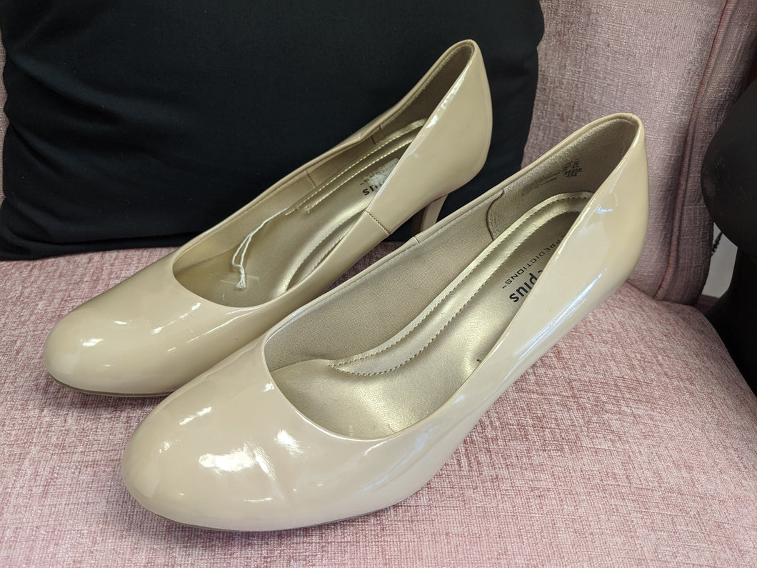 Shoes - Size 11