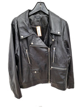Load image into Gallery viewer, Jacket - Size 4

