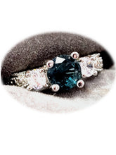 Load image into Gallery viewer, Jewelery - Size 7
