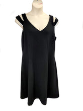 Load image into Gallery viewer, Dress - Size 14
