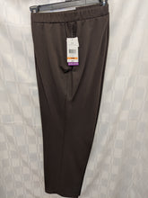 Load image into Gallery viewer, Alia-Classic Pull On Pants
