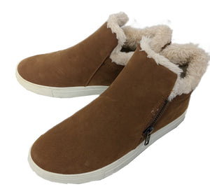 Boots - Size 7.5