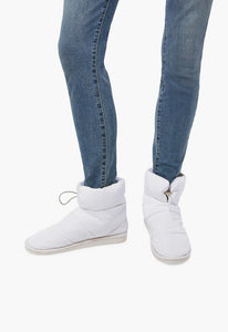 Boots - Size 9