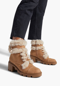 Boots - Size 9