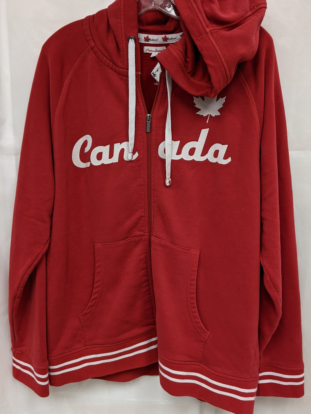 Sweatshirt - Size L (Mens)