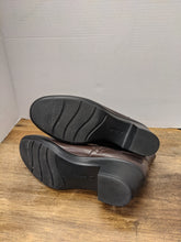 Load image into Gallery viewer, Boots - Size 9
