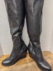 Boots - Size 8.5