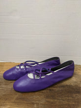 Load image into Gallery viewer, Shoes - Size 12
