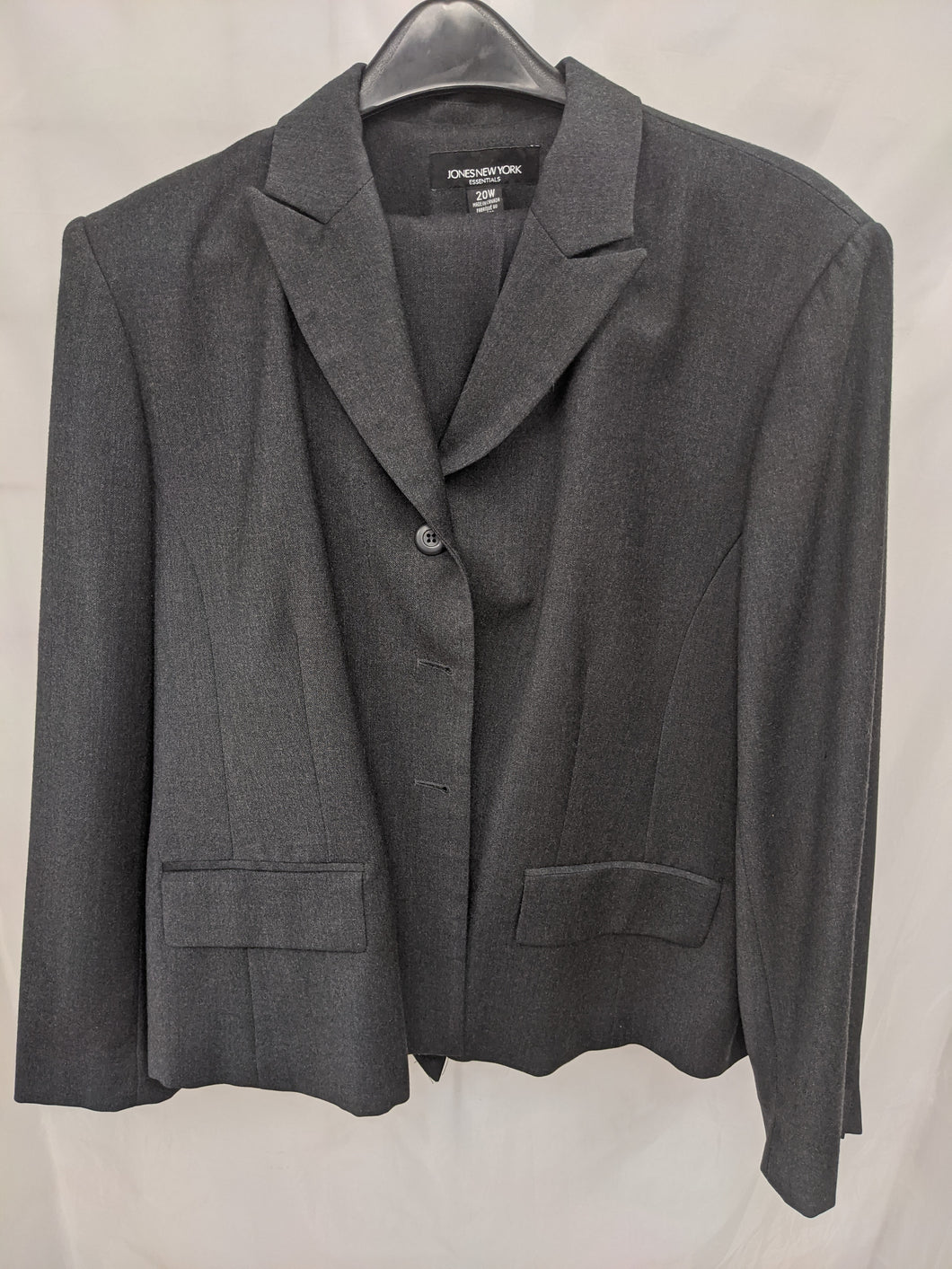 Suit - Size 20W