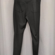 Load image into Gallery viewer, Pants - Size 13
